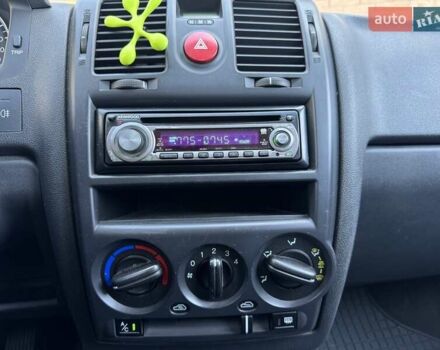 Зелений Хендай Гетц, об'ємом двигуна 1.4 л та пробігом 140 тис. км за 4999 $, фото 17 на Automoto.ua