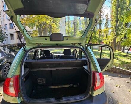 Зеленый Хендай Гетц, объемом двигателя 1.4 л и пробегом 173 тыс. км за 4000 $, фото 7 на Automoto.ua