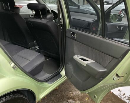 Зеленый Хендай Гетц, объемом двигателя 1.4 л и пробегом 218 тыс. км за 3500 $, фото 6 на Automoto.ua