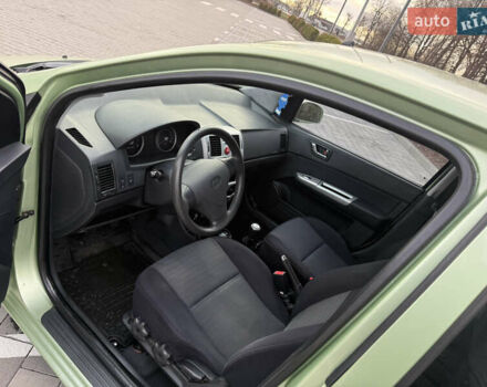 Зеленый Хендай Гетц, объемом двигателя 1.4 л и пробегом 212 тыс. км за 3600 $, фото 10 на Automoto.ua