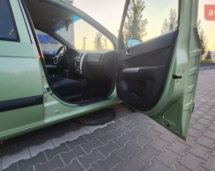 Зеленый Хендай Гетц, объемом двигателя 1.4 л и пробегом 120 тыс. км за 6800 $, фото 3 на Automoto.ua