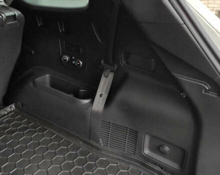 Белый Хендай Гранд Санта Фе, объемом двигателя 2.2 л и пробегом 99 тыс. км за 21000 $, фото 25 на Automoto.ua