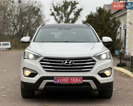 Белый Хендай Гранд Санта Фе, объемом двигателя 2.2 л и пробегом 208 тыс. км за 17700 $, фото 2 на Automoto.ua
