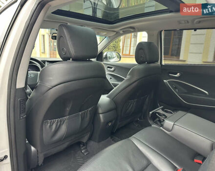 Белый Хендай Гранд Санта Фе, объемом двигателя 2.2 л и пробегом 208 тыс. км за 17700 $, фото 21 на Automoto.ua