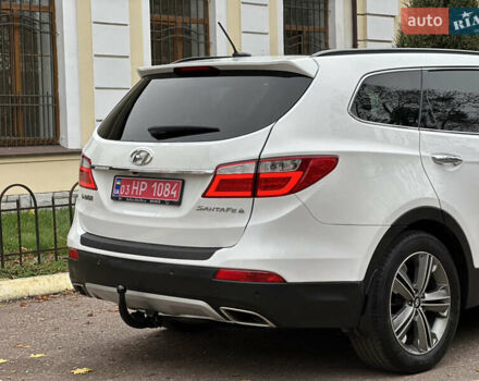 Белый Хендай Гранд Санта Фе, объемом двигателя 2.2 л и пробегом 208 тыс. км за 17700 $, фото 9 на Automoto.ua