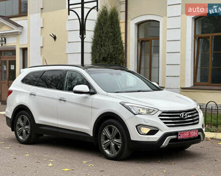 Белый Хендай Гранд Санта Фе, объемом двигателя 2.2 л и пробегом 208 тыс. км за 17700 $, фото 4 на Automoto.ua