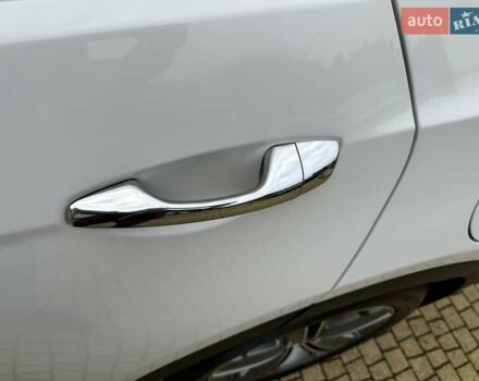 Белый Хендай Гранд Санта Фе, объемом двигателя 2.2 л и пробегом 231 тыс. км за 19197 $, фото 117 на Automoto.ua