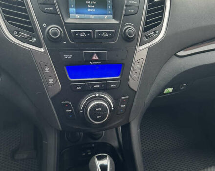 Белый Хендай Гранд Санта Фе, объемом двигателя 2.2 л и пробегом 187 тыс. км за 19800 $, фото 11 на Automoto.ua