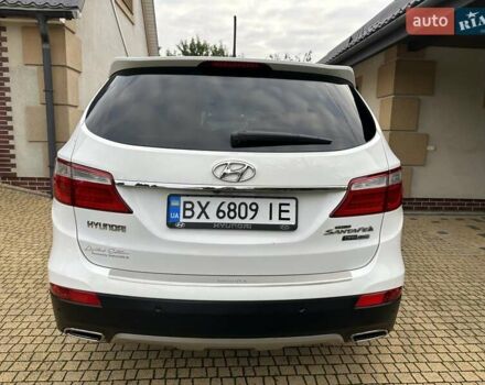 Белый Хендай Гранд Санта Фе, объемом двигателя 2.2 л и пробегом 231 тыс. км за 19197 $, фото 88 на Automoto.ua