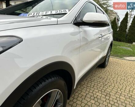 Белый Хендай Гранд Санта Фе, объемом двигателя 2.2 л и пробегом 231 тыс. км за 19197 $, фото 111 на Automoto.ua