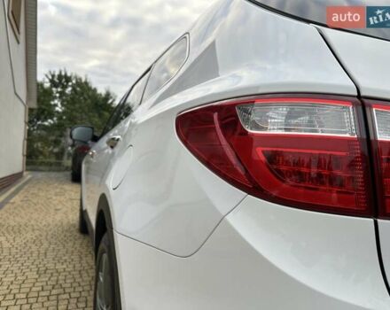 Белый Хендай Гранд Санта Фе, объемом двигателя 2.2 л и пробегом 231 тыс. км за 19197 $, фото 102 на Automoto.ua