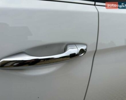 Белый Хендай Гранд Санта Фе, объемом двигателя 2.2 л и пробегом 231 тыс. км за 19197 $, фото 113 на Automoto.ua