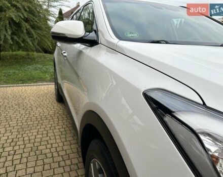 Белый Хендай Гранд Санта Фе, объемом двигателя 2.2 л и пробегом 231 тыс. км за 19197 $, фото 132 на Automoto.ua