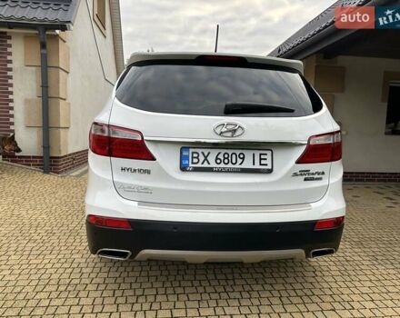 Белый Хендай Гранд Санта Фе, объемом двигателя 2.2 л и пробегом 231 тыс. км за 19197 $, фото 90 на Automoto.ua