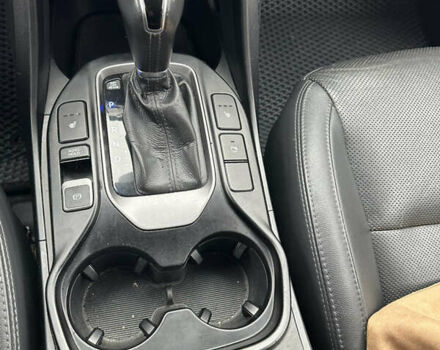 Белый Хендай Гранд Санта Фе, объемом двигателя 2.2 л и пробегом 187 тыс. км за 19800 $, фото 13 на Automoto.ua