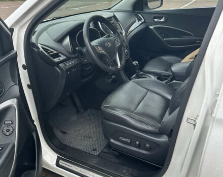 Белый Хендай Гранд Санта Фе, объемом двигателя 2.2 л и пробегом 187 тыс. км за 19800 $, фото 8 на Automoto.ua