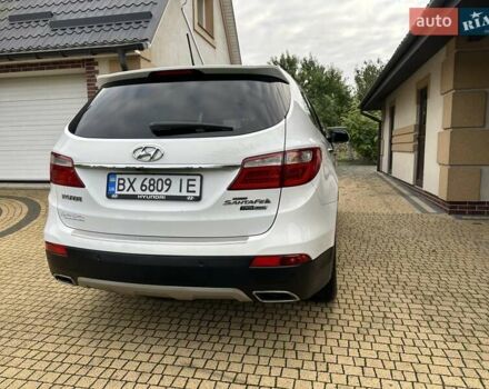 Белый Хендай Гранд Санта Фе, объемом двигателя 2.2 л и пробегом 231 тыс. км за 19197 $, фото 83 на Automoto.ua