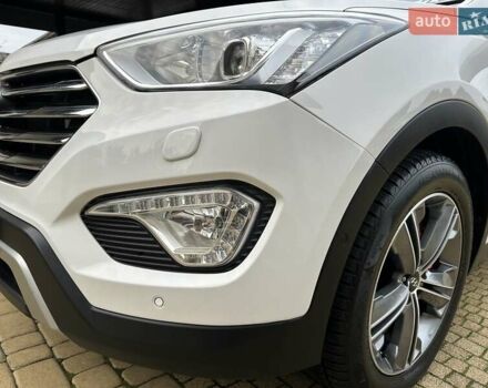 Белый Хендай Гранд Санта Фе, объемом двигателя 2.2 л и пробегом 231 тыс. км за 19197 $, фото 108 на Automoto.ua