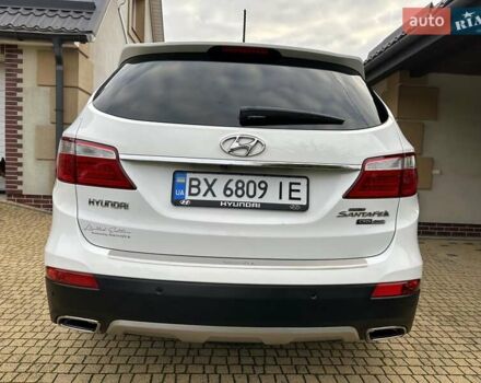 Белый Хендай Гранд Санта Фе, объемом двигателя 2.2 л и пробегом 231 тыс. км за 19197 $, фото 87 на Automoto.ua