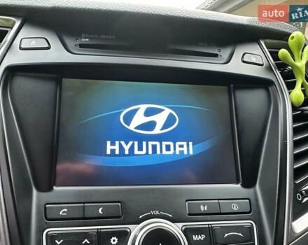 Белый Хендай Гранд Санта Фе, объемом двигателя 2.2 л и пробегом 231 тыс. км за 19197 $, фото 95 на Automoto.ua