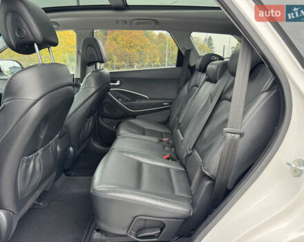 Белый Хендай Гранд Санта Фе, объемом двигателя 2.2 л и пробегом 149 тыс. км за 20777 $, фото 17 на Automoto.ua