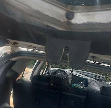 Белый Хендай Гранд Санта Фе, объемом двигателя 2.2 л и пробегом 246 тыс. км за 5000 $, фото 5 на Automoto.ua