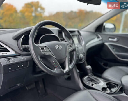 Белый Хендай Гранд Санта Фе, объемом двигателя 2.2 л и пробегом 149 тыс. км за 20777 $, фото 16 на Automoto.ua