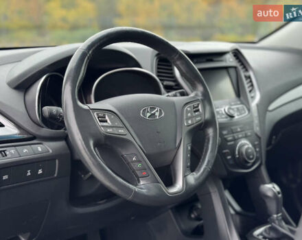 Белый Хендай Гранд Санта Фе, объемом двигателя 2.2 л и пробегом 149 тыс. км за 20777 $, фото 14 на Automoto.ua