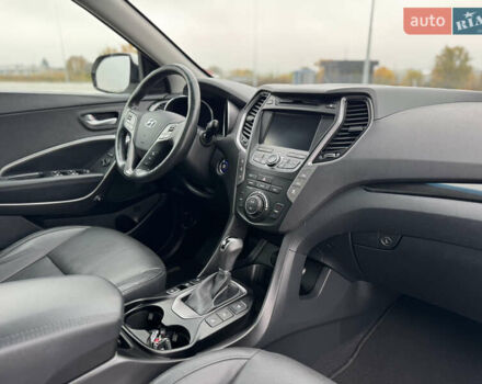 Белый Хендай Гранд Санта Фе, объемом двигателя 2.2 л и пробегом 149 тыс. км за 20777 $, фото 28 на Automoto.ua