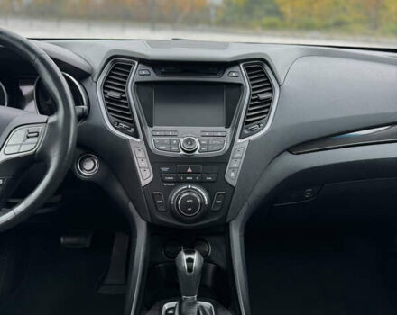 Белый Хендай Гранд Санта Фе, объемом двигателя 2.2 л и пробегом 149 тыс. км за 20777 $, фото 33 на Automoto.ua