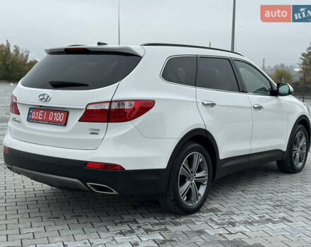 Белый Хендай Гранд Санта Фе, объемом двигателя 2.2 л и пробегом 149 тыс. км за 20777 $, фото 4 на Automoto.ua