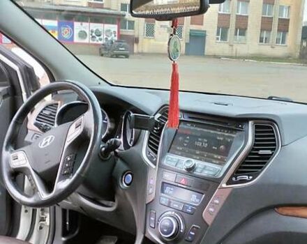 Білий Хендай Гранд Санта Фє, об'ємом двигуна 2.2 л та пробігом 205 тис. км за 23500 $, фото 16 на Automoto.ua