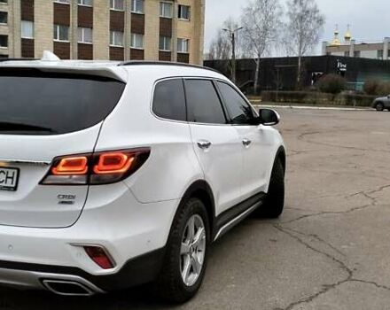 Білий Хендай Гранд Санта Фє, об'ємом двигуна 2.2 л та пробігом 205 тис. км за 23500 $, фото 3 на Automoto.ua