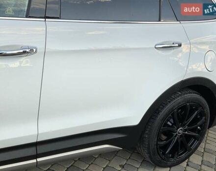 Белый Хендай Гранд Санта Фе, объемом двигателя 2.2 л и пробегом 118 тыс. км за 26950 $, фото 23 на Automoto.ua