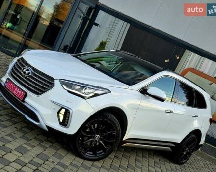 Белый Хендай Гранд Санта Фе, объемом двигателя 2.2 л и пробегом 118 тыс. км за 26950 $, фото 5 на Automoto.ua