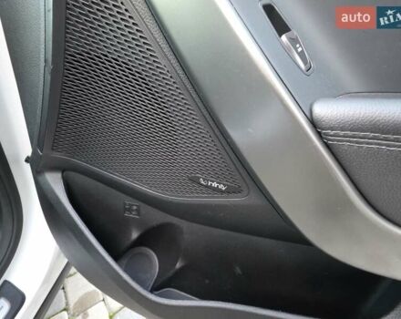 Белый Хендай Гранд Санта Фе, объемом двигателя 2.2 л и пробегом 118 тыс. км за 26950 $, фото 62 на Automoto.ua