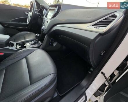 Белый Хендай Гранд Санта Фе, объемом двигателя 2.2 л и пробегом 118 тыс. км за 26950 $, фото 66 на Automoto.ua