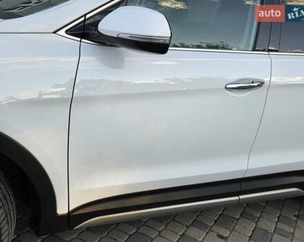 Белый Хендай Гранд Санта Фе, объемом двигателя 2.2 л и пробегом 118 тыс. км за 26950 $, фото 19 на Automoto.ua