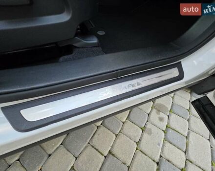 Белый Хендай Гранд Санта Фе, объемом двигателя 2.2 л и пробегом 118 тыс. км за 26950 $, фото 64 на Automoto.ua