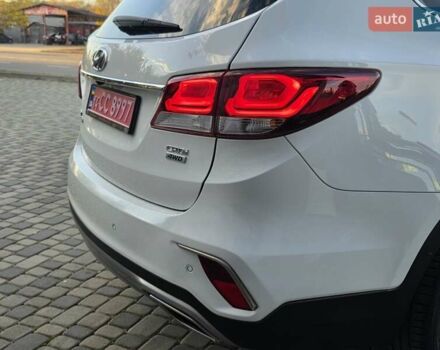 Белый Хендай Гранд Санта Фе, объемом двигателя 2.2 л и пробегом 118 тыс. км за 26950 $, фото 44 на Automoto.ua