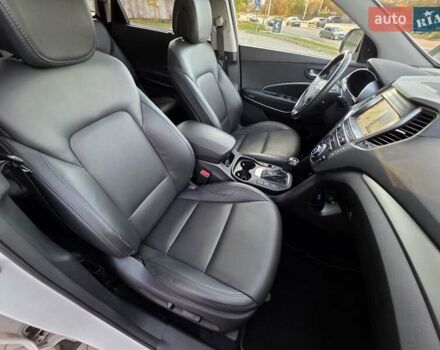 Белый Хендай Гранд Санта Фе, объемом двигателя 2.2 л и пробегом 118 тыс. км за 26950 $, фото 67 на Automoto.ua