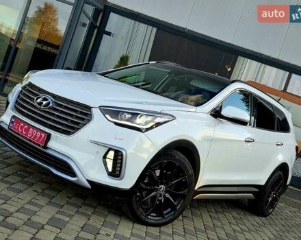 Белый Хендай Гранд Санта Фе, объемом двигателя 2.2 л и пробегом 118 тыс. км за 26950 $, фото 2 на Automoto.ua
