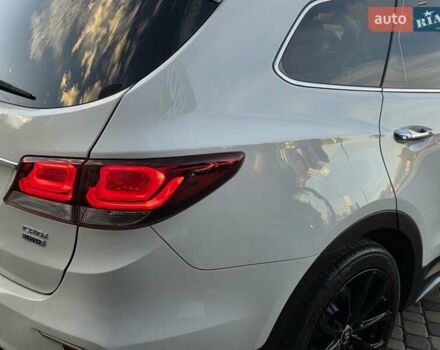 Белый Хендай Гранд Санта Фе, объемом двигателя 2.2 л и пробегом 118 тыс. км за 26950 $, фото 39 на Automoto.ua