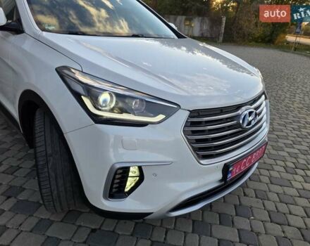 Белый Хендай Гранд Санта Фе, объемом двигателя 2.2 л и пробегом 118 тыс. км за 26950 $, фото 49 на Automoto.ua