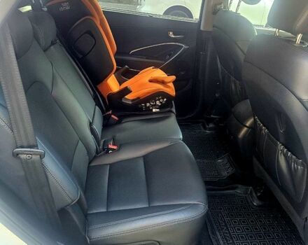 Белый Хендай Гранд Санта Фе, объемом двигателя 2.2 л и пробегом 124 тыс. км за 35000 $, фото 12 на Automoto.ua