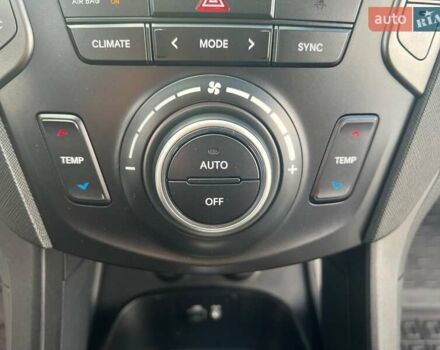 Белый Хендай Гранд Санта Фе, объемом двигателя 2.2 л и пробегом 124 тыс. км за 32580 $, фото 34 на Automoto.ua