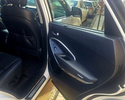 Белый Хендай Гранд Санта Фе, объемом двигателя 2.2 л и пробегом 124 тыс. км за 35000 $, фото 11 на Automoto.ua