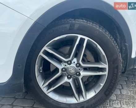 Белый Хендай Гранд Санта Фе, объемом двигателя 2.2 л и пробегом 124 тыс. км за 32580 $, фото 2 на Automoto.ua