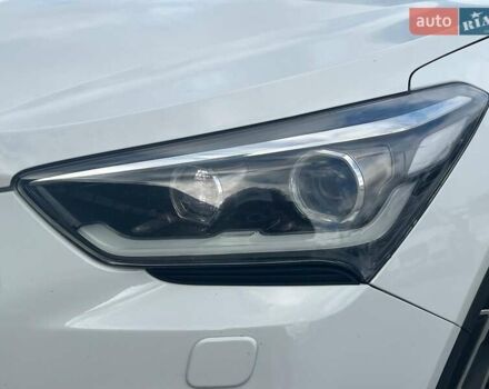 Белый Хендай Гранд Санта Фе, объемом двигателя 2.2 л и пробегом 124 тыс. км за 32580 $, фото 4 на Automoto.ua