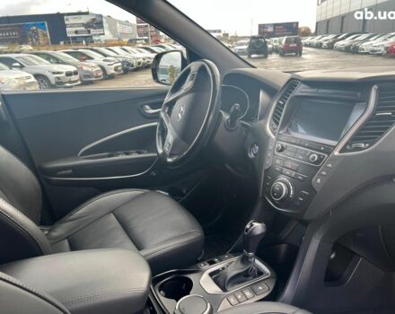 Белый Хендай Гранд Санта Фе, объемом двигателя 2.2 л и пробегом 124 тыс. км за 32580 $, фото 21 на Automoto.ua